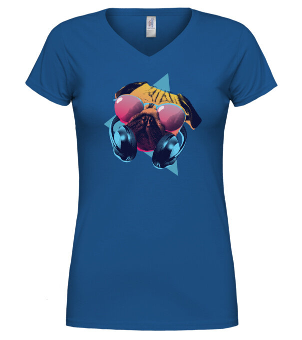  model  pe tricou