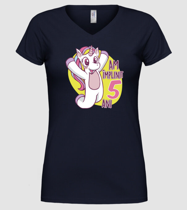 Am împlinit 5 ani model albastru închis pe tricou