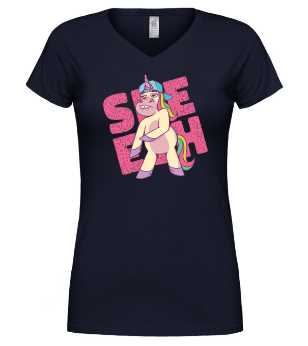  model  pe tricou
