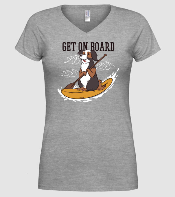 Câine vâslind model gri pe tricou