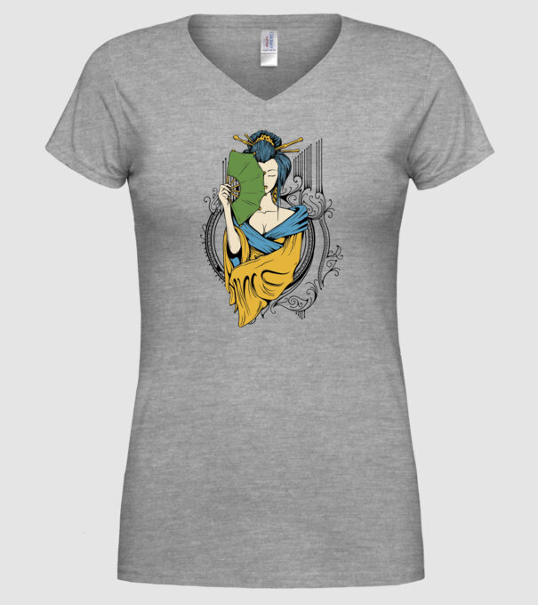 Geisha cu evantai 2 model gri pe tricou