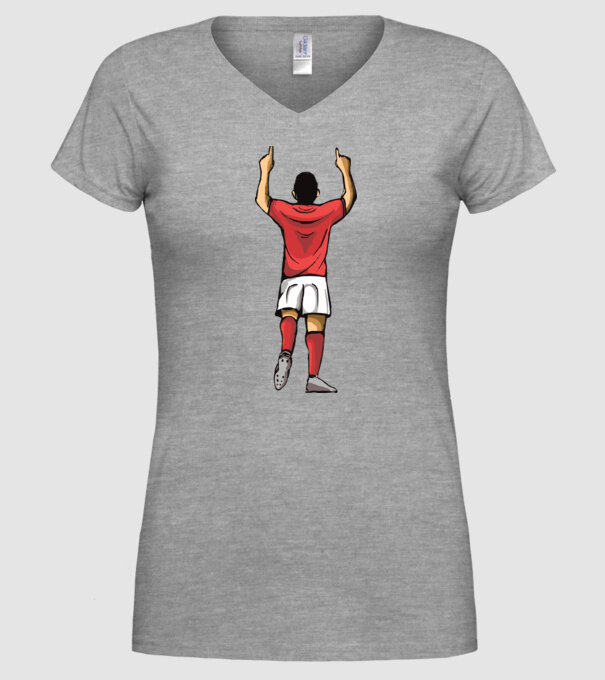 Fotbalist sărbătorind golul model gri pe tricou