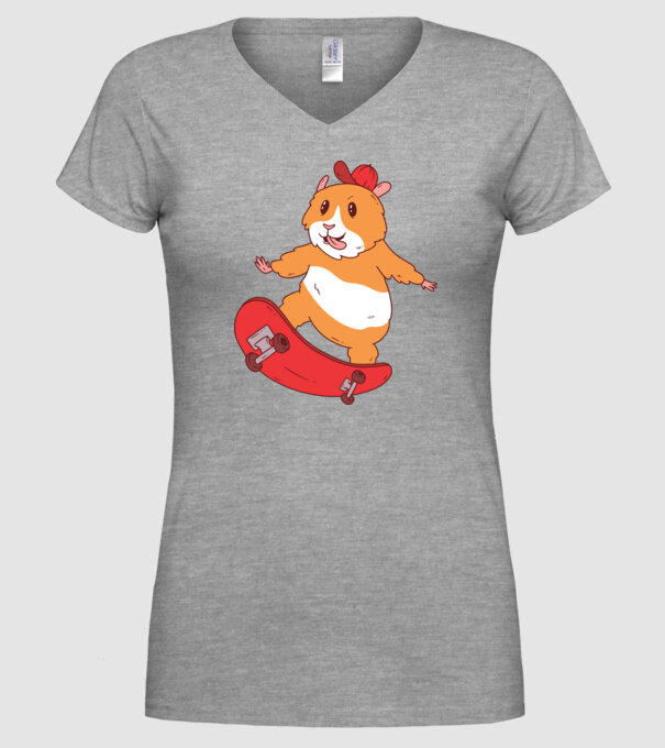 Hamster Skateboarder model gri pe tricou