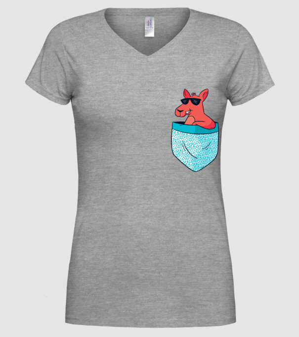 buzunar Cangur model gri pe tricou