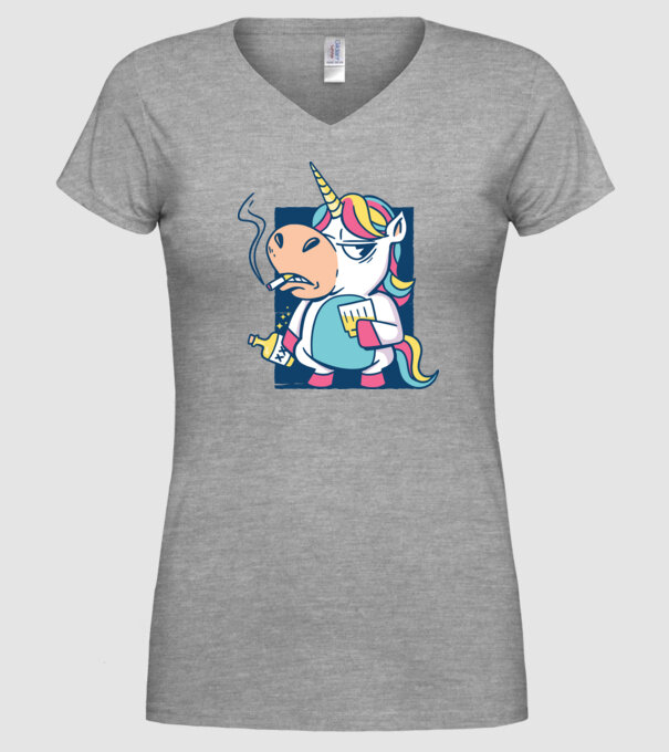 Unicorn rebel model gri pe tricou