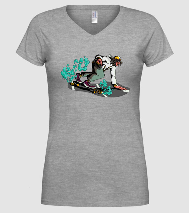 Longboard model gri pe tricou