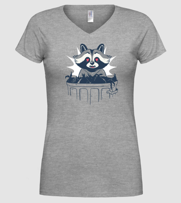 Raton model gri pe tricou