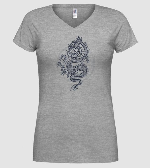 Dragon Tribal model gri pe tricou