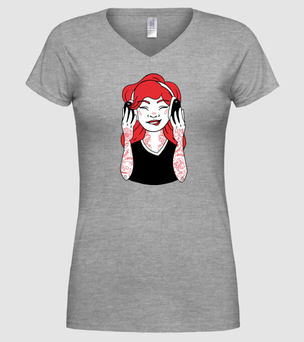 Fată Gamer tatuată model gri pe tricou