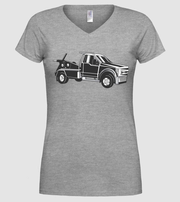 Mașină de remorcare model gri pe tricou