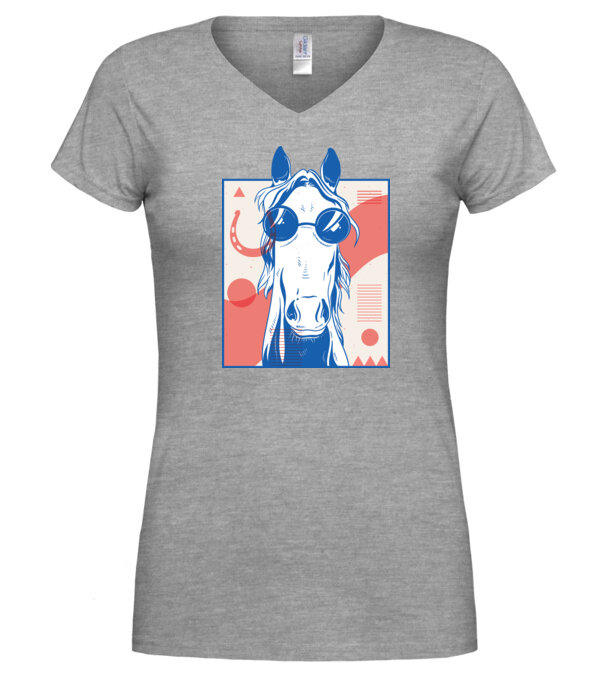  model  pe tricou