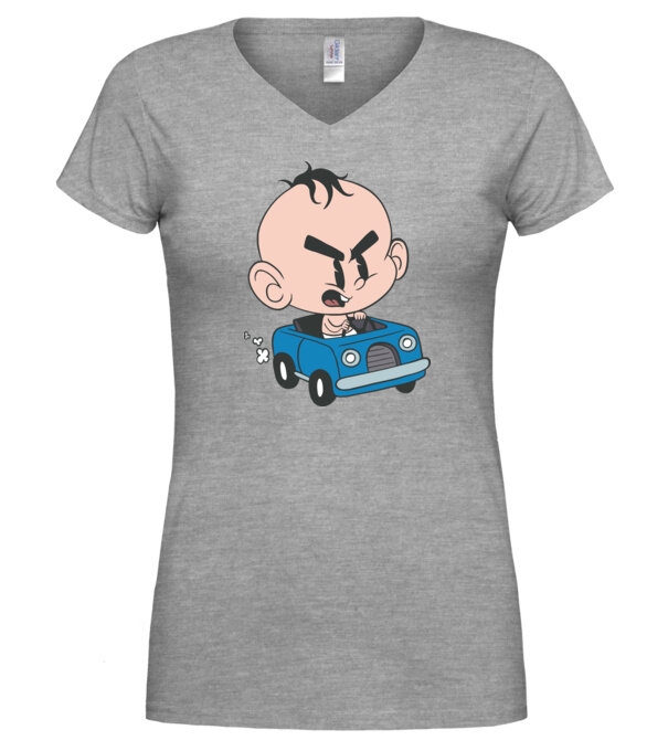  model  pe tricou