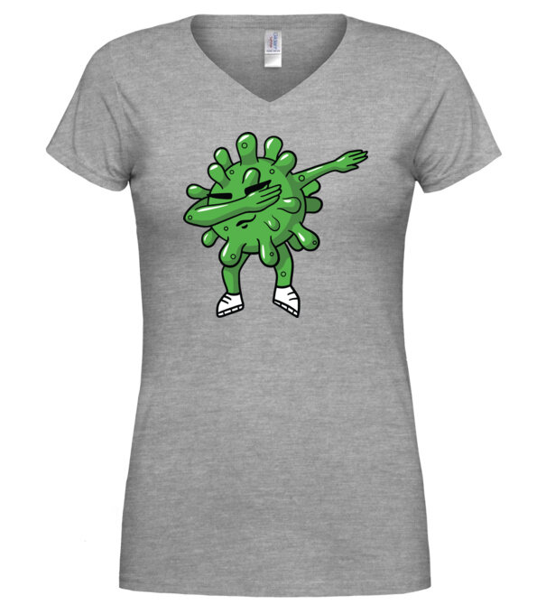  model  pe tricou