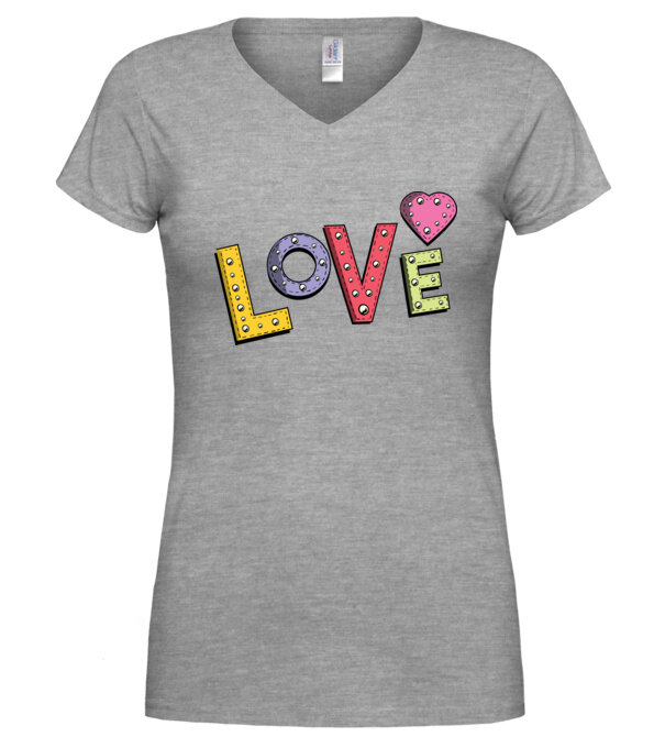  model  pe tricou