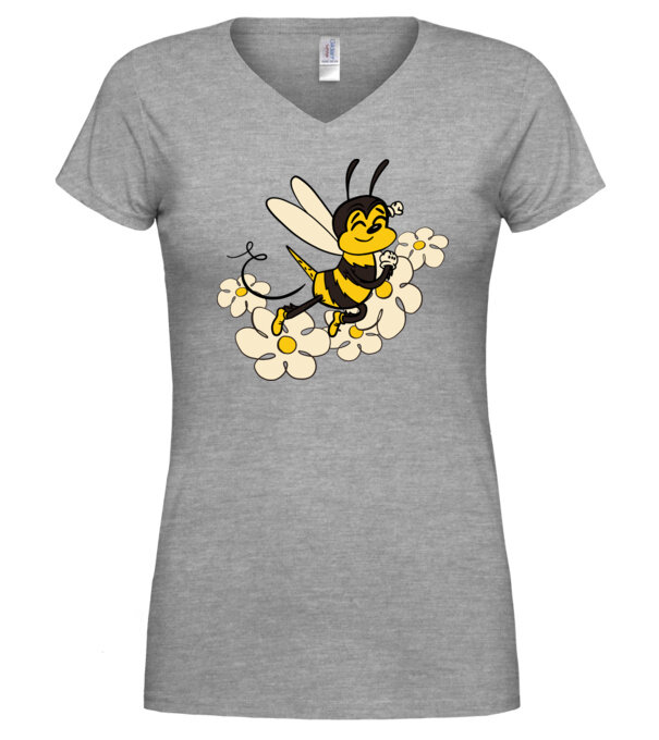  model  pe tricou