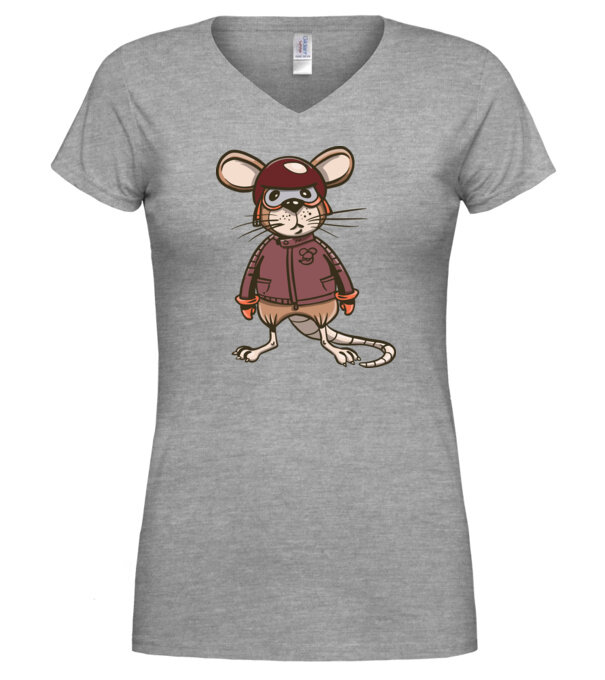  model  pe tricou