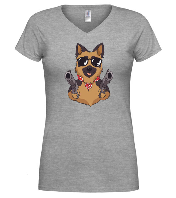  model  pe tricou