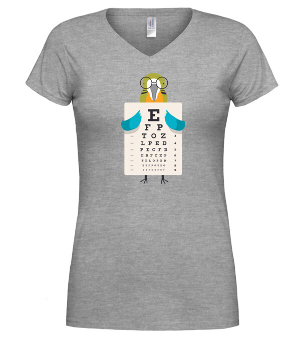  model  pe tricou