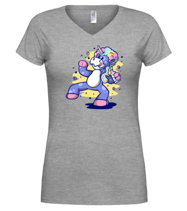  model  pe tricou