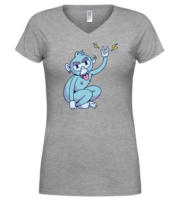  model  pe tricou