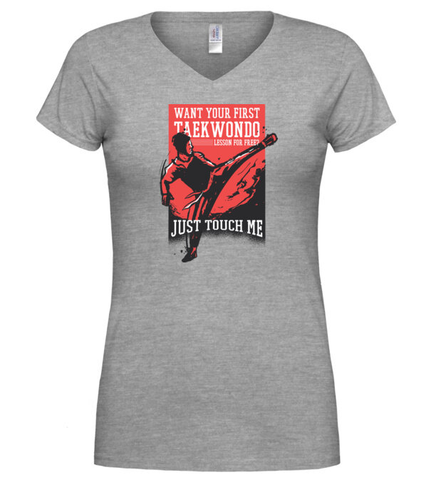  model  pe tricou