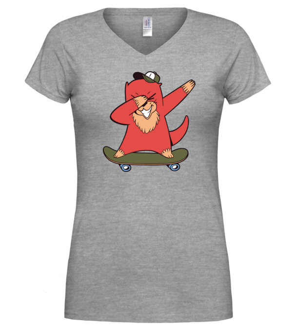  model  pe tricou