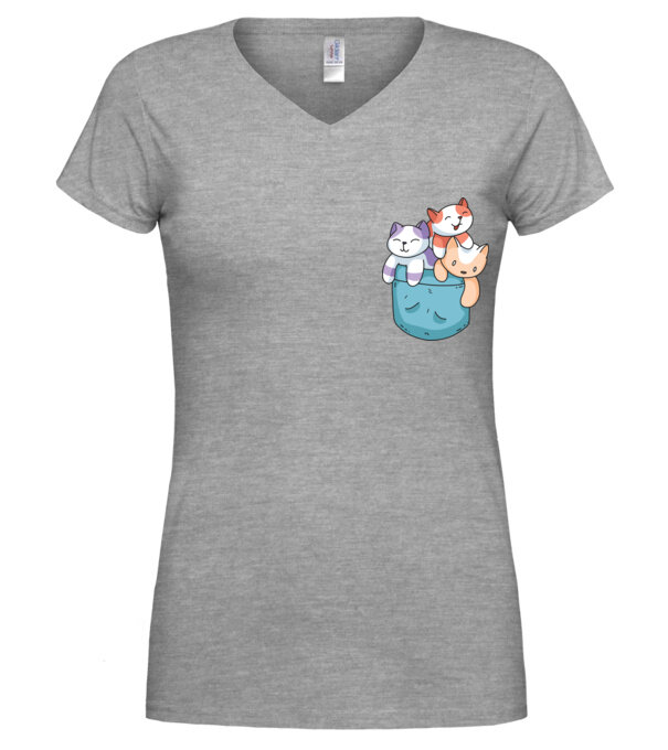  model  pe tricou