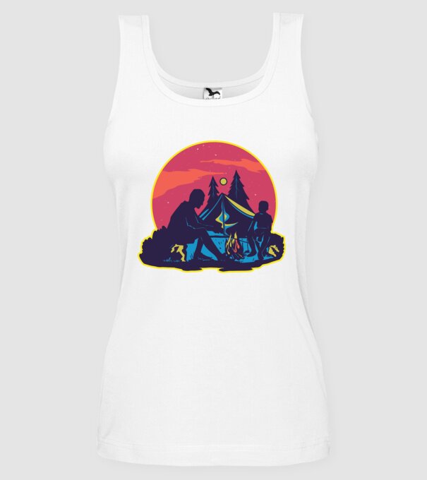Campare pe timp de noapte model alb pe tricou