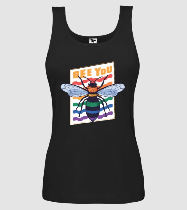 Bee You Pride model negru pe tricou