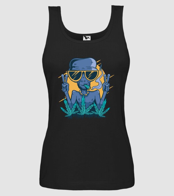 Alien drogat model negru pe tricou