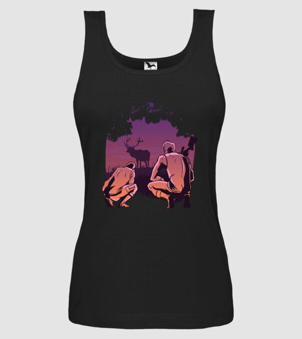 Vânătoare model negru pe tricou