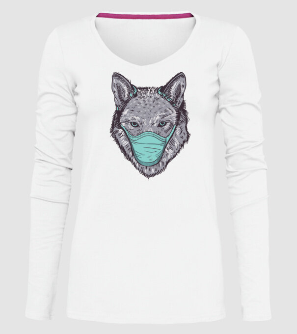 model alb pe tricou