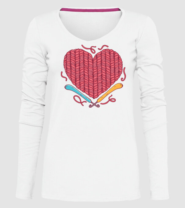 Croșetat inimă model alb pe tricou