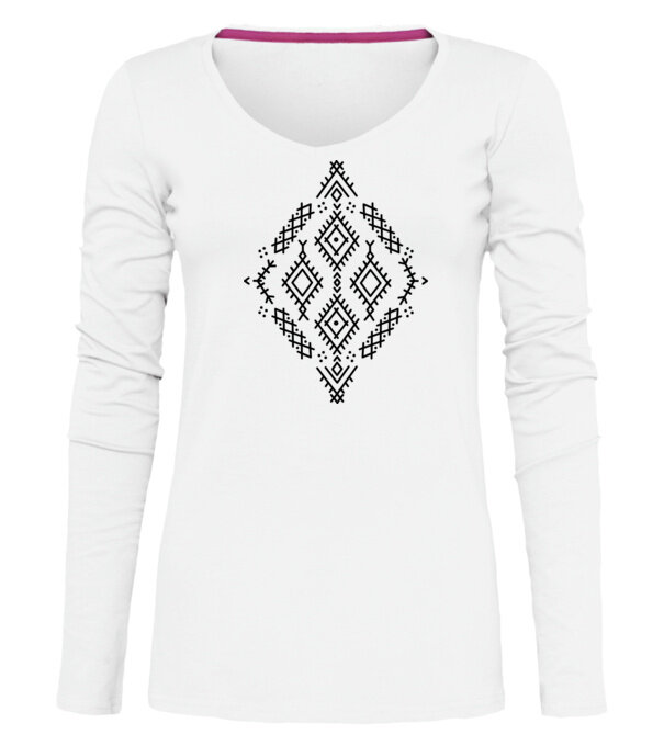  model  pe tricou