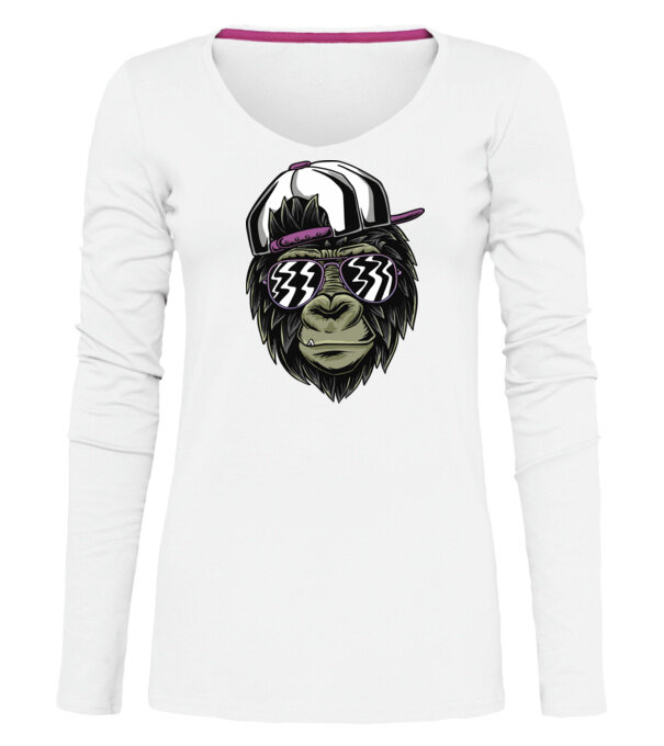  model  pe tricou