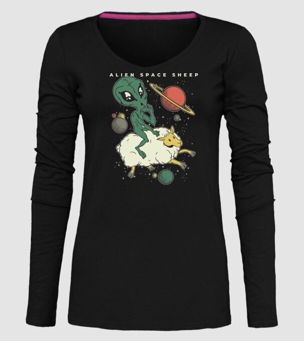Alien În spațiu model negru pe tricou