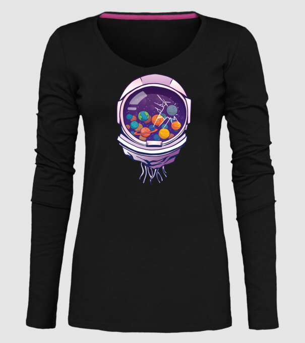 Cască de astronaut model negru pe tricou