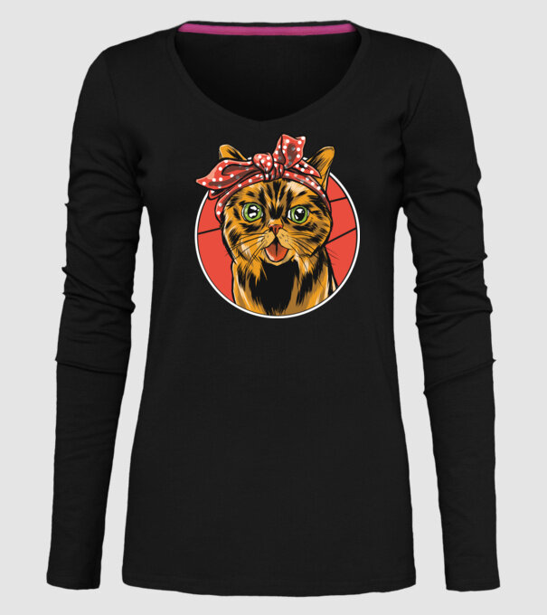 Cap de pisică cu batic model negru pe tricou