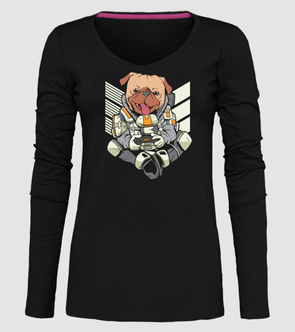 Mops Gamer model negru pe tricou