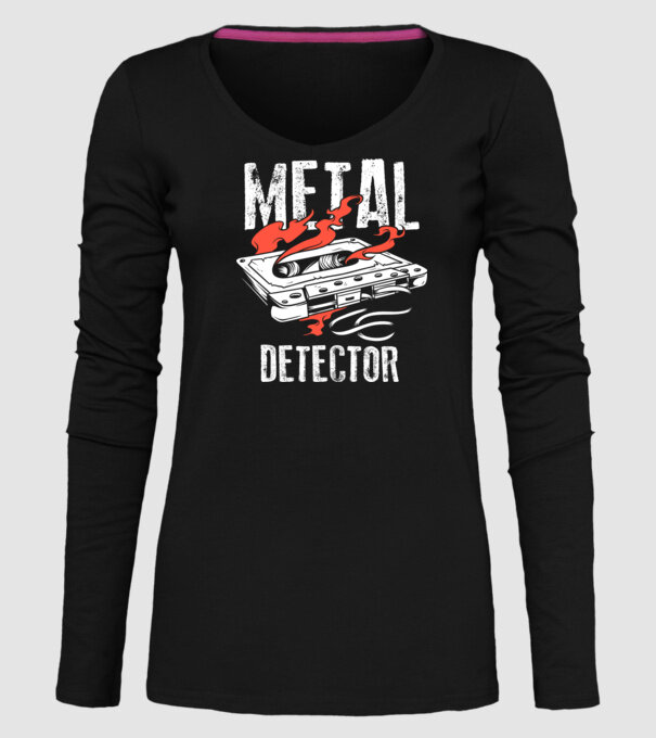 Detector de metale Casetă model negru pe tricou