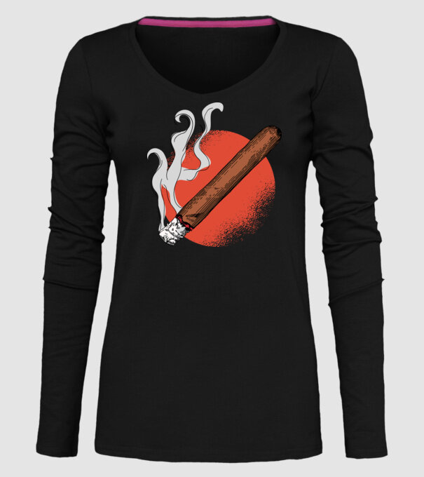 Trabuc model negru pe tricou