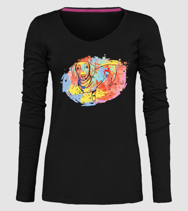 Teckel colorat model negru pe tricou