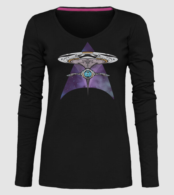 Navă spațială model negru pe tricou