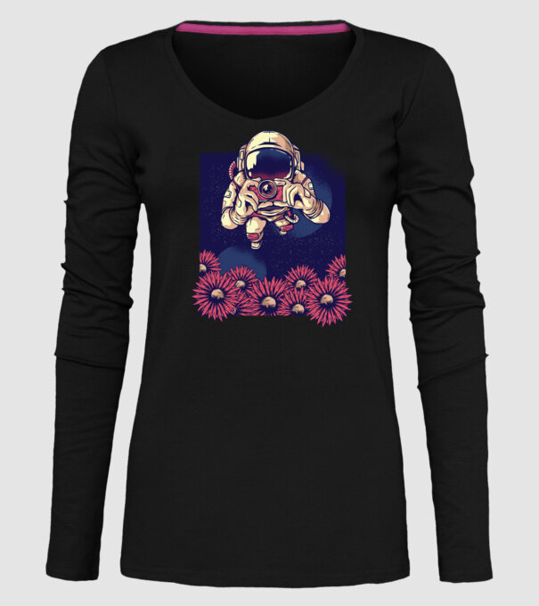 Astronaut Fotograf model negru pe tricou