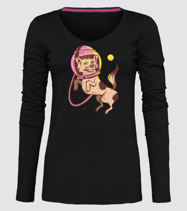 Câine Astronaut model negru pe tricou