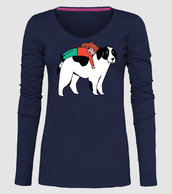 Fetiță cu câine model albastru închis pe tricou