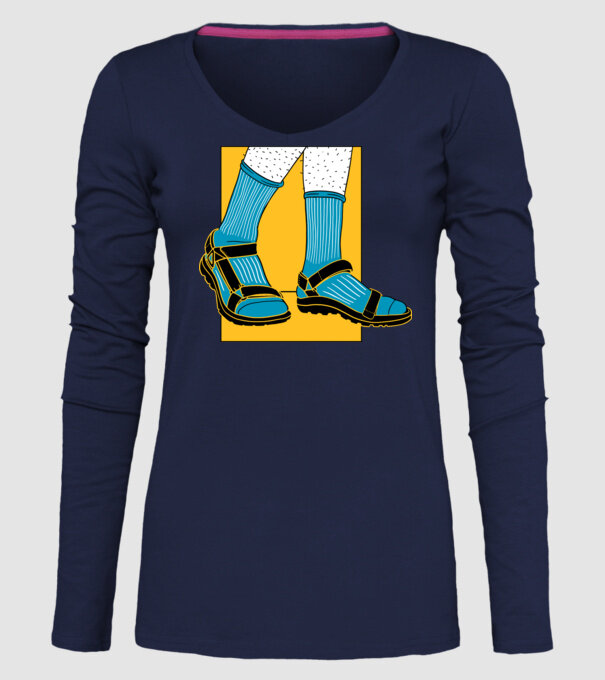 Sandale cu șosete model albastru închis pe tricou