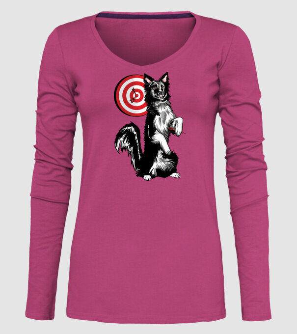 Câine cu Darts model roz pe tricou