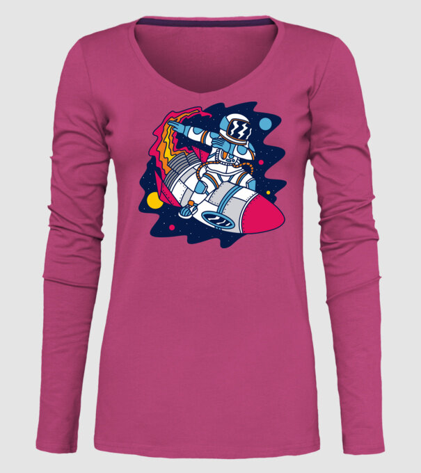 Astronaut DAB model roz pe tricou