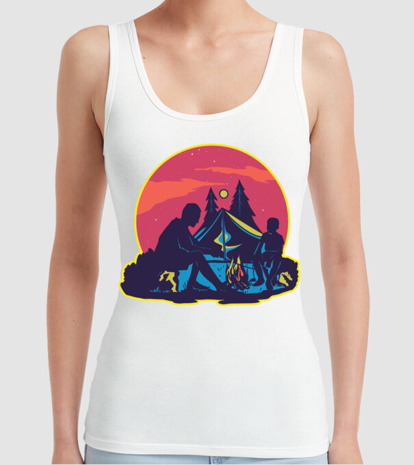 Campare pe timp de noapte model alb pe tricou